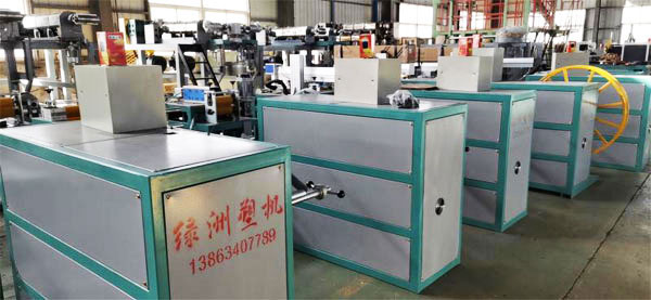 雙層微噴帶生產(chǎn)線(xiàn)